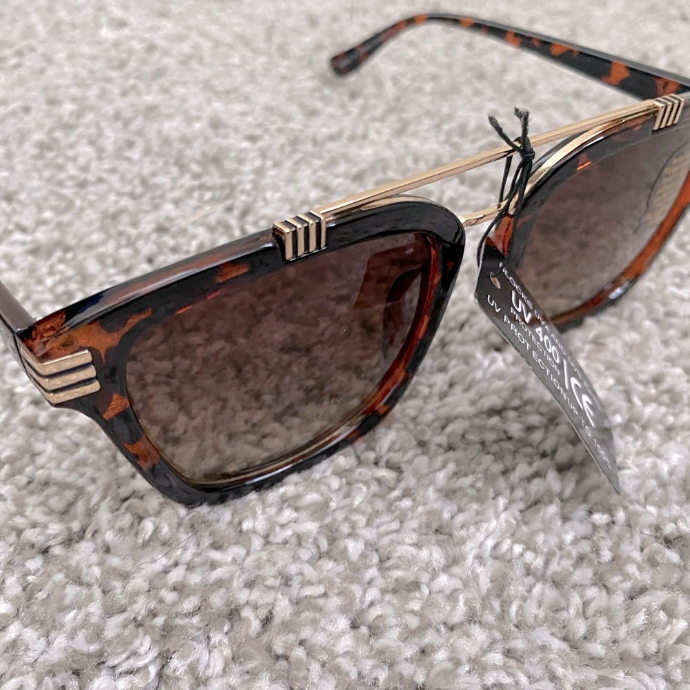 Classic Square Sunglasses for Unisex